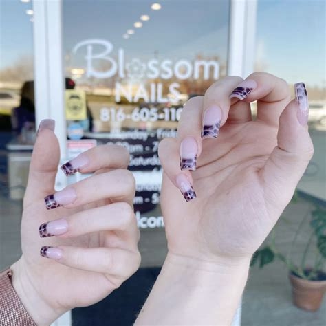 blossom nails|Nails salon 63127 